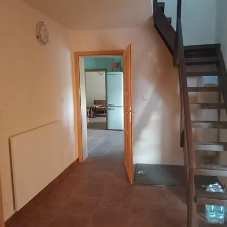 別荘 Cosy House For Relaxing And Sightseeing Honezovice